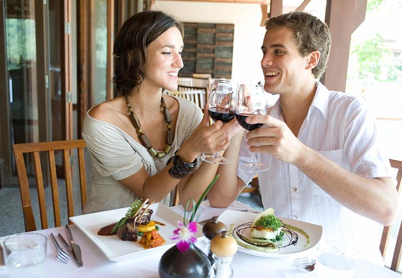 Dining at Lake Oswego Hotel